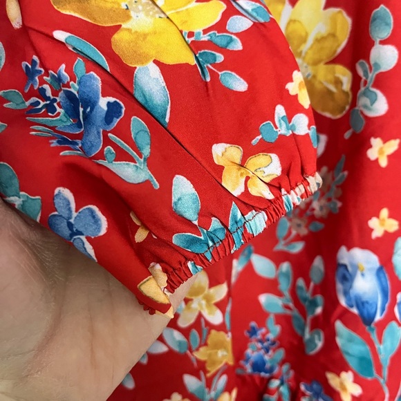 NWT Area Stars Red Sia Floral Print Dress Size Small - Picture 15 of 15
